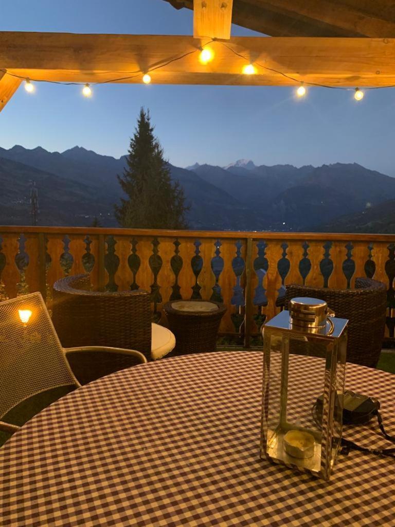 Chalet Miravidi, Montchavin-La Plagne, Jacuzzi & Sauna Exterior photo
